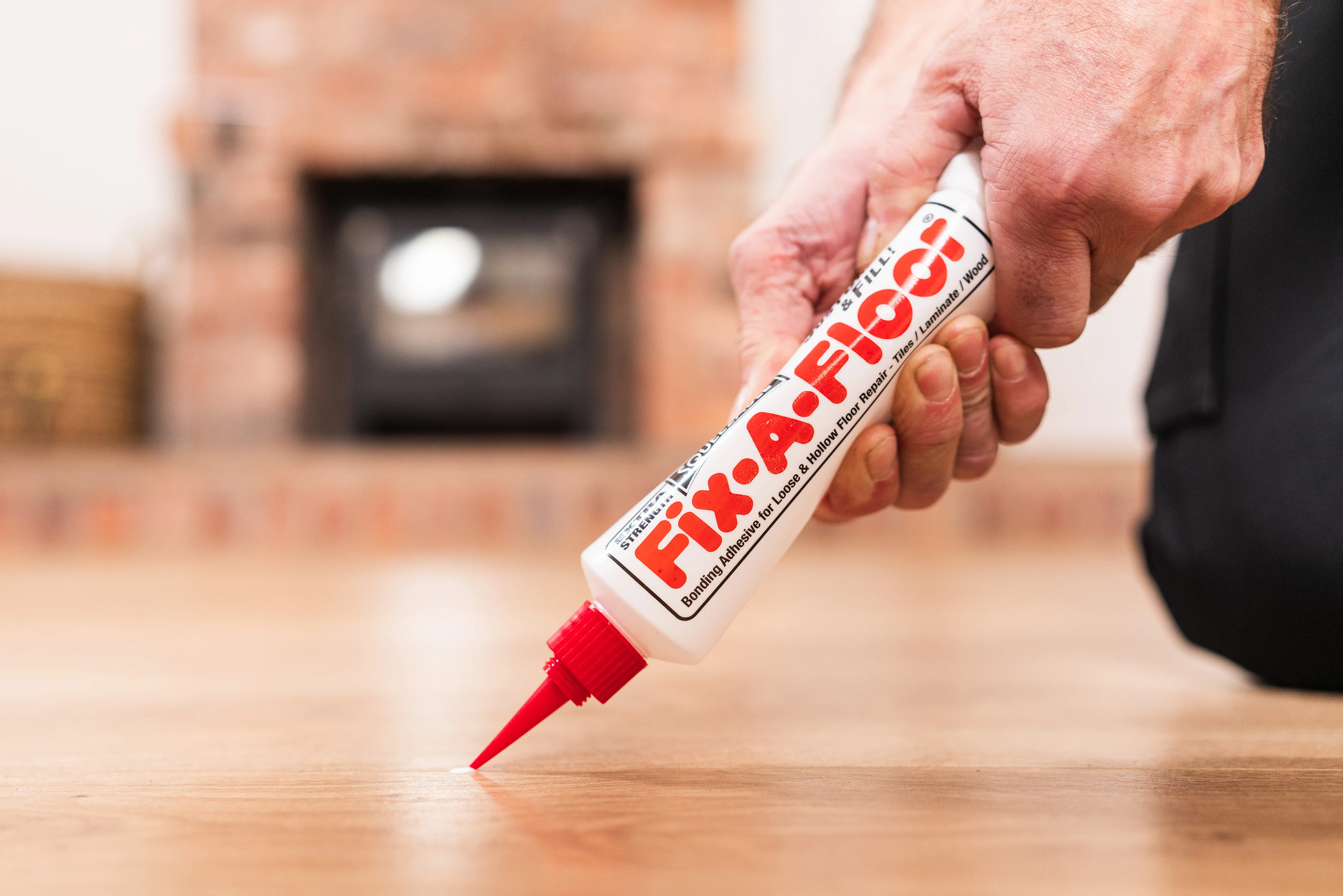 Fix-A-Floor Extra Strength Bonding Adhesive Squeezable All-In-One 300ml Tube - Image 9